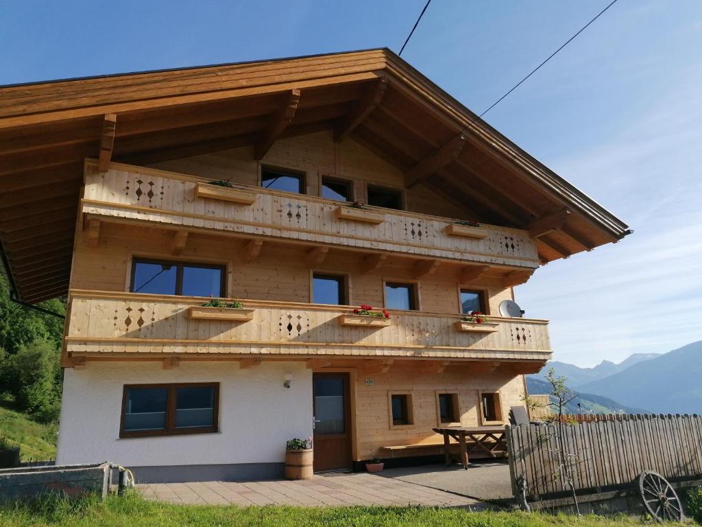 Budova, kde se apartmán nachází