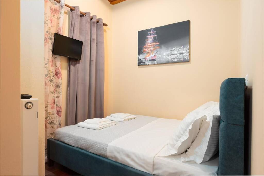 Postel nebo postele na pokoji v ubytování Eagle's Nest City Apartments