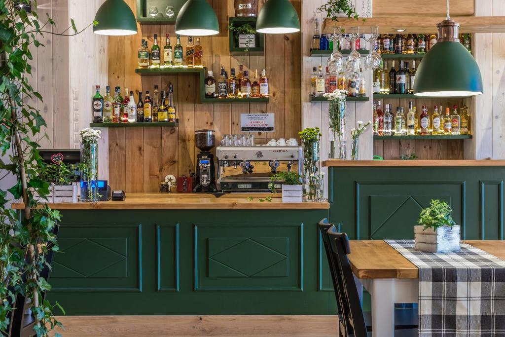 Hotel Helios 300m od Krupówek nowy BASEN od 12 lipca - Resim 25