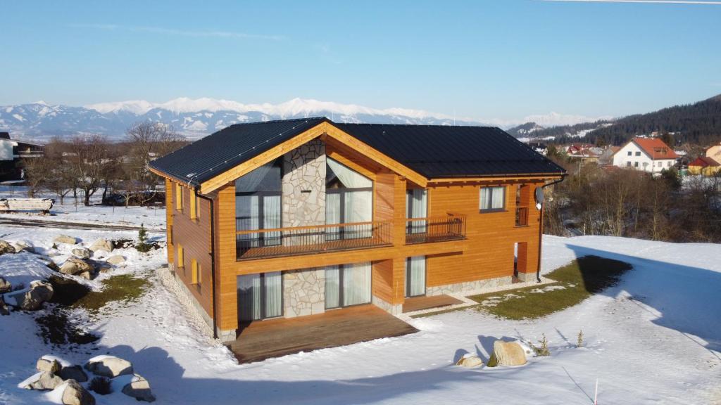 Výhľad na hory alebo výhľad na hory priamo z apartmánu