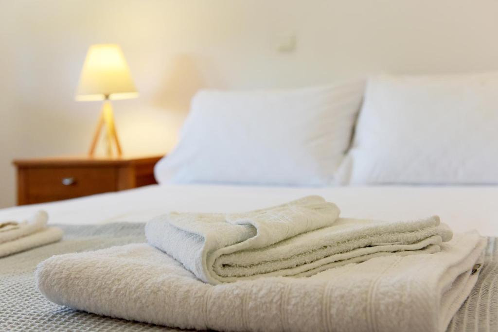 A bed or beds in a room at Seaside Villa
