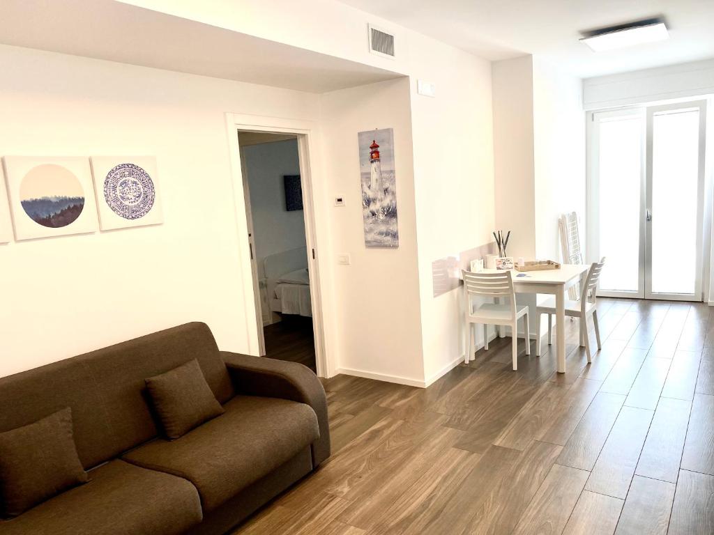 Posedenie v ubytovaní B&B Amare POLIGNANO