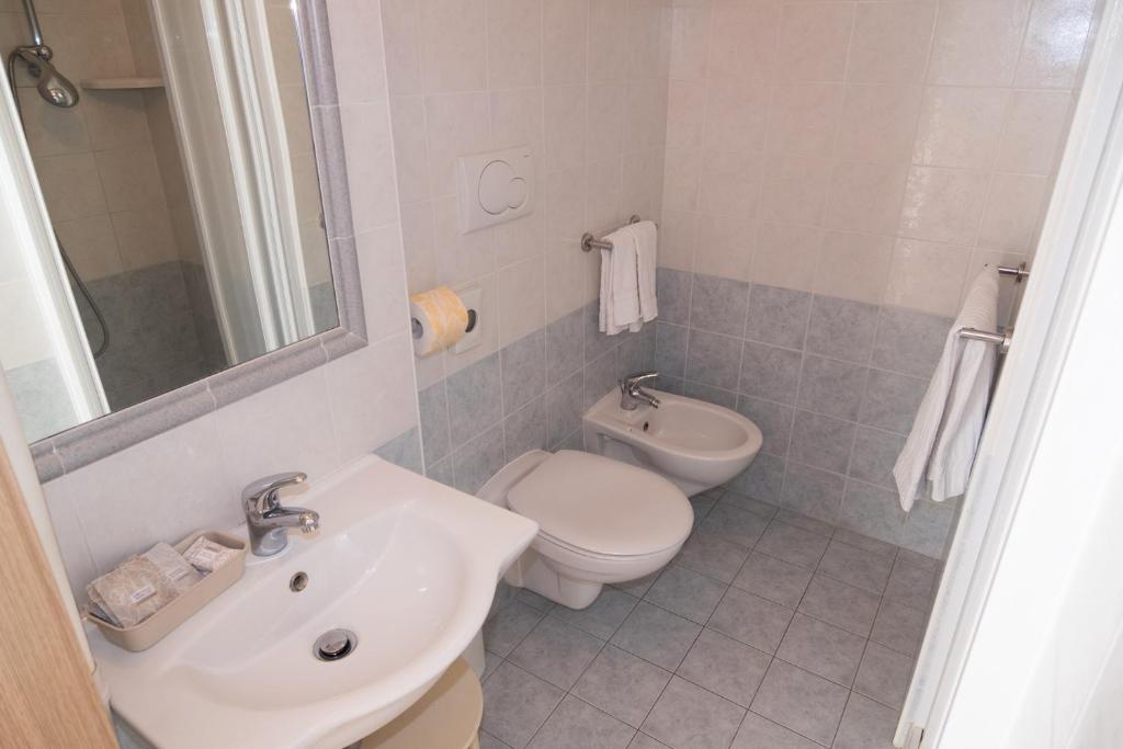 Koupelna v ubytování Hotel Cormoran Riccione