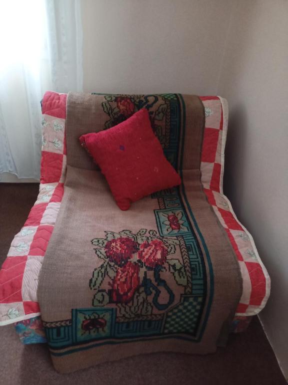 Postel nebo postele na pokoji v ubytování Kuca za odmor RADMILA - Rogljevacke pivnice