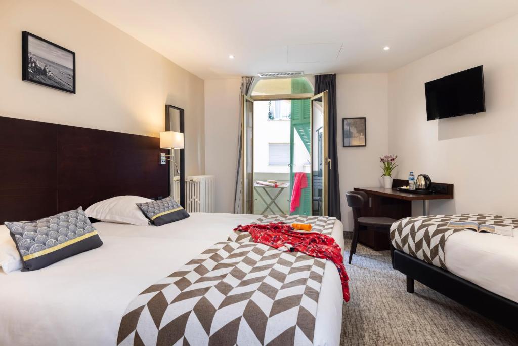 Hôtel Locarno Nice - Resim 38