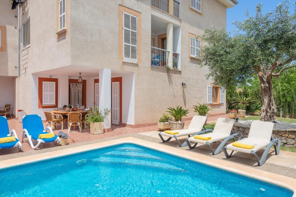 Villa Casa Abel with swimming pool, Can Picafort – Precios ...