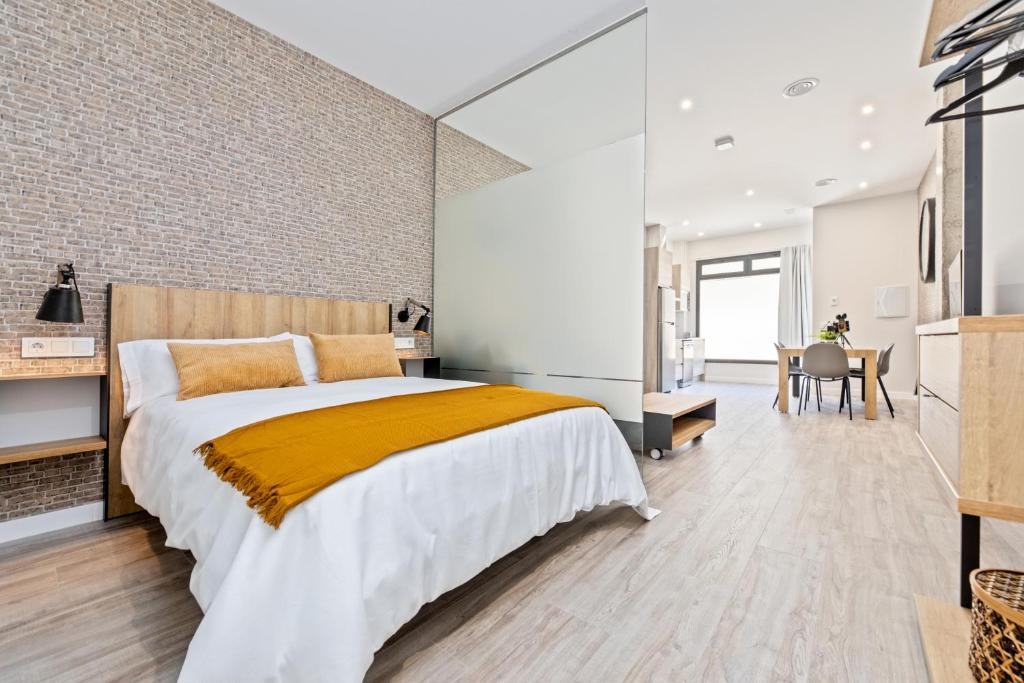 APARTAMENTOS AVENIDA DE AMERICA - 13