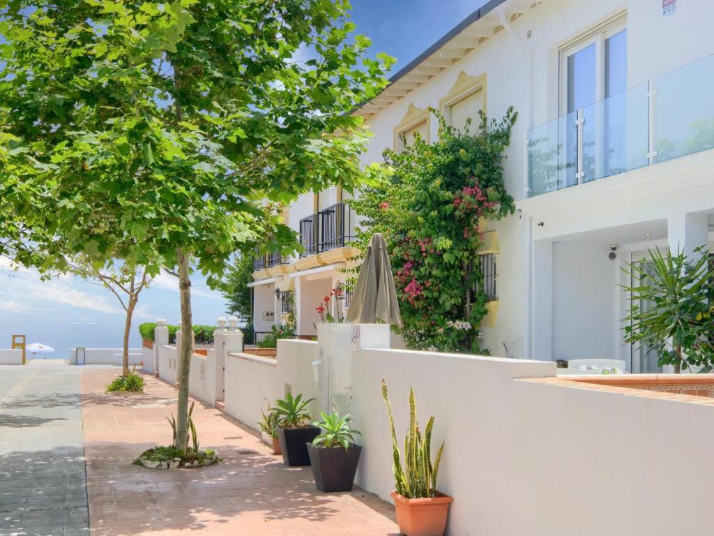 10 PARADISe VILLA SEA FRONT TERRACE!, Benalmádena – Updated ...