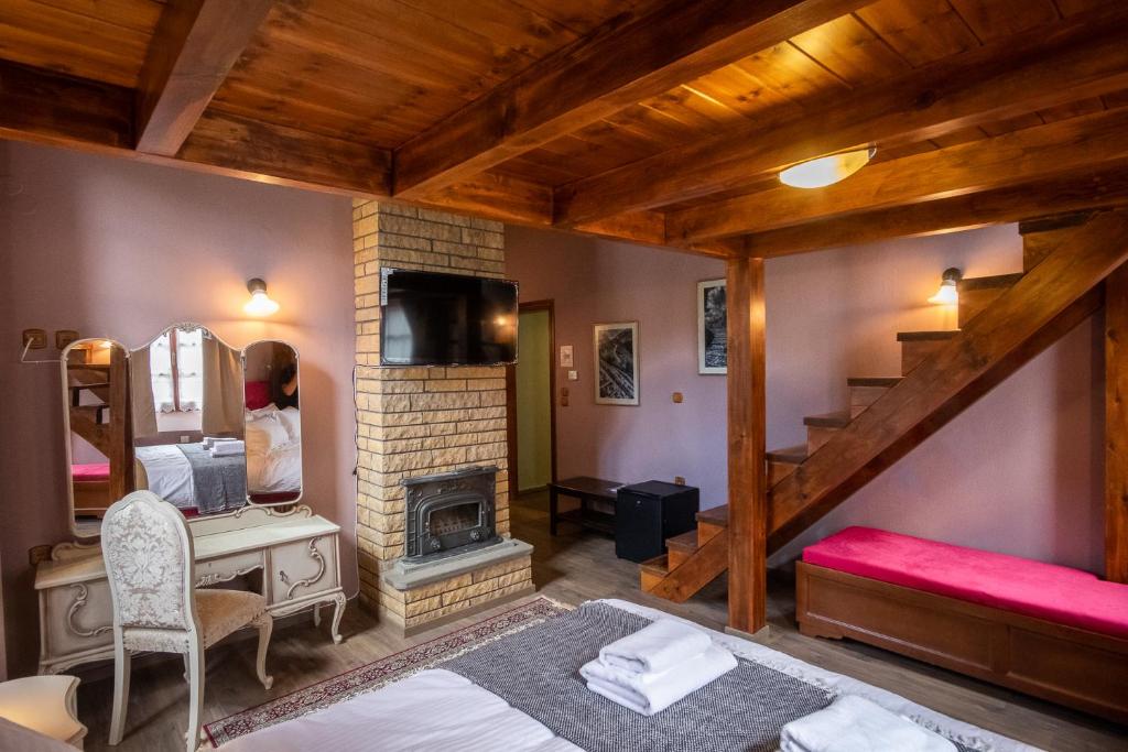 Voodi või voodid majutusasutuse The Old School Boutique Hotel toas