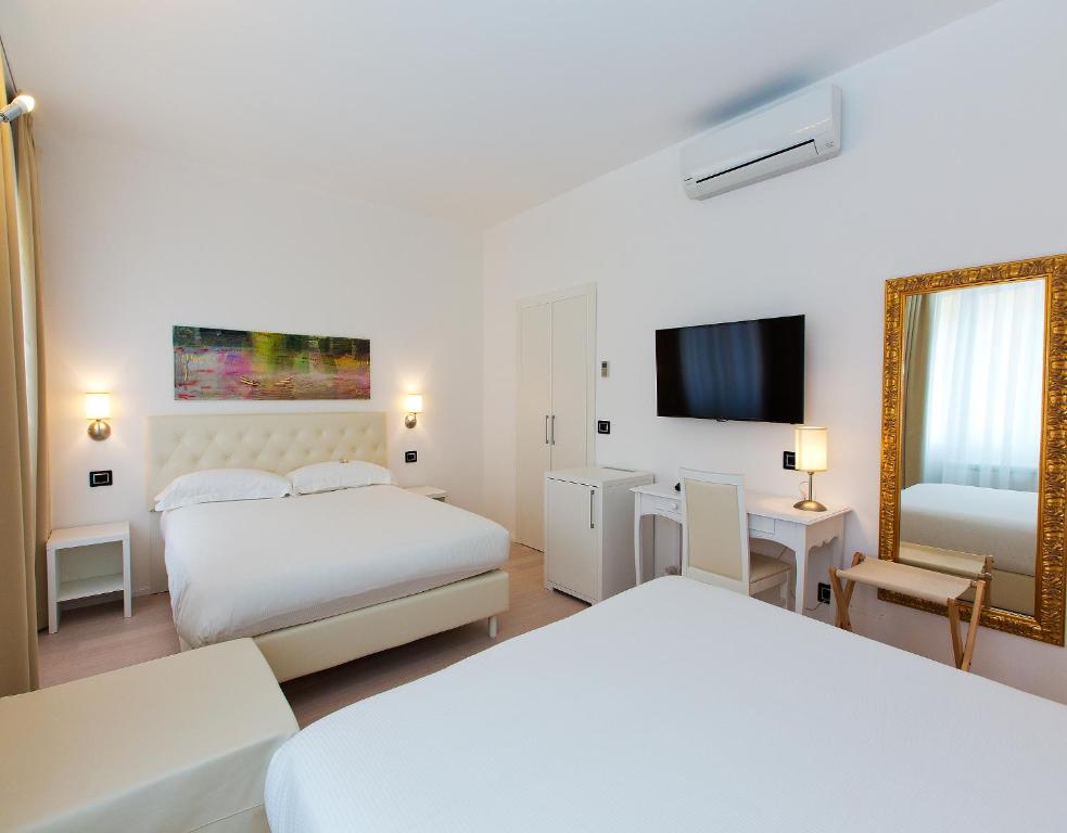 Hotel Mainè - Deluxe Quadruple Room