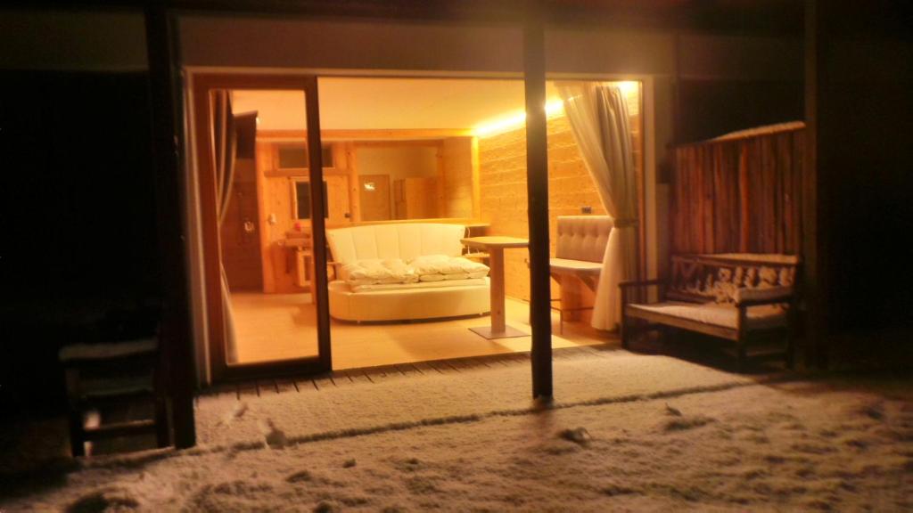 Postel nebo postele na pokoji v ubytování Albergo Gasthof zur Krone