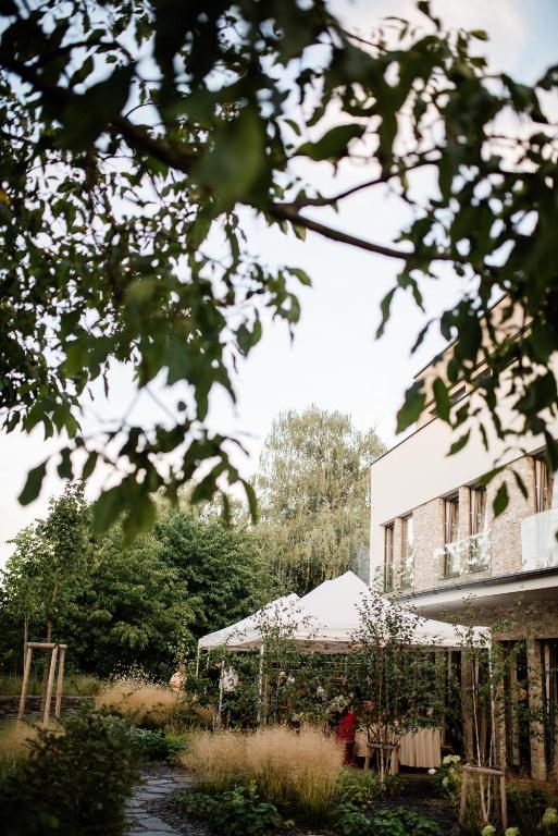 Zahrada ubytování HERBARIUM boutique hotel