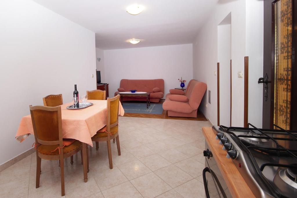 Posedenie v ubytovaní Apartment Solman