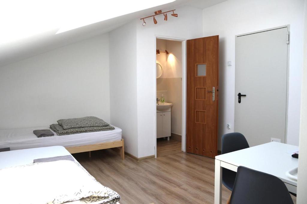 Pokoje Gościnne w WSE - 18