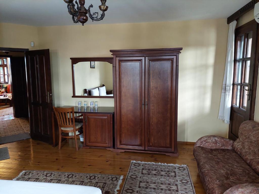 Posezení v ubytování Guest Rooms Cheshmata