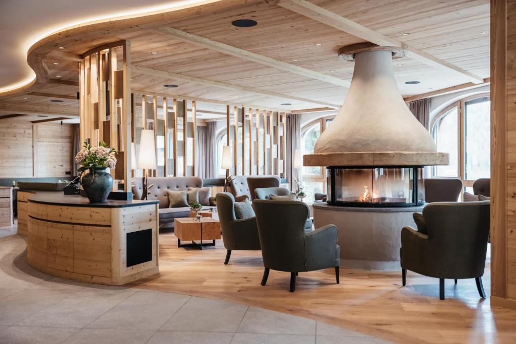 Posezení v ubytování Kolfuschgerhof Mountain Resort