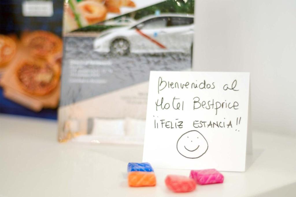 Hotel BESTPRICE Alcalá - Resim 26