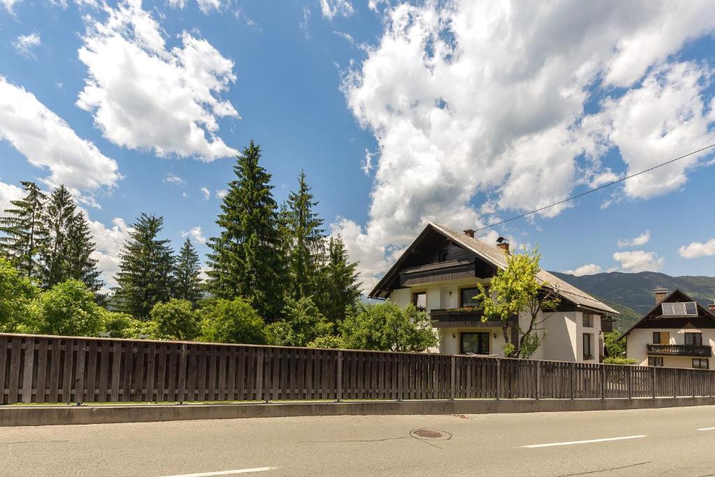 Příroda nedaleko apartmánu