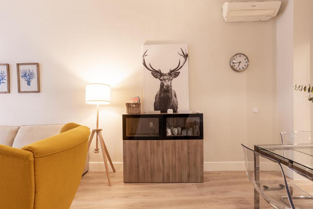 Posedenie v ubytovaní Urbe10 Angel Suites 2 Bedrooms Apartment 2A