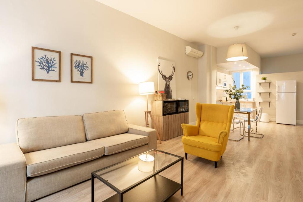 Posedenie v ubytovaní Urbe10 Angel Suites 2 Bedrooms Apartment 2A