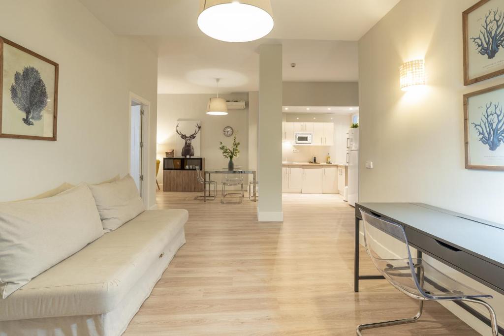 Posedenie v ubytovaní Urbe10 Angel Suites 2 Bedrooms Apartment 2A