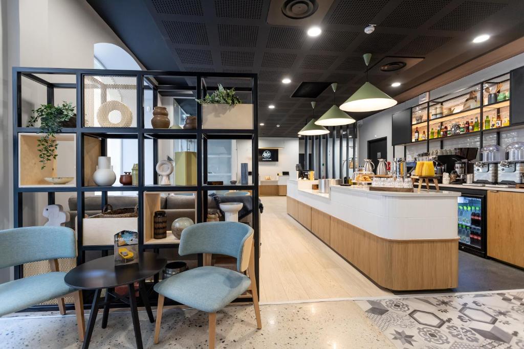 Staycity Aparthotels Bordeaux City Centre - Resim 9