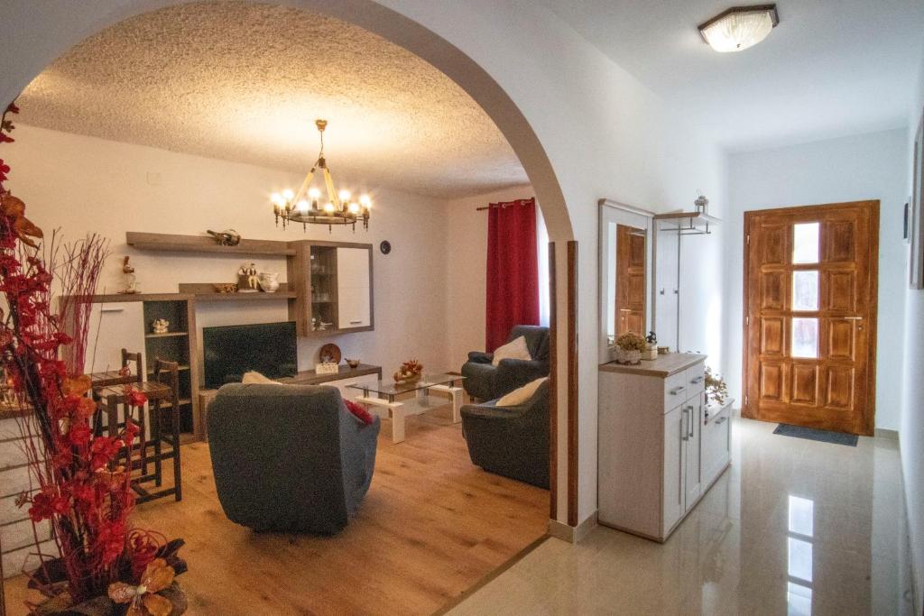 Część wypoczynkowa w obiekcie House Nada apartman