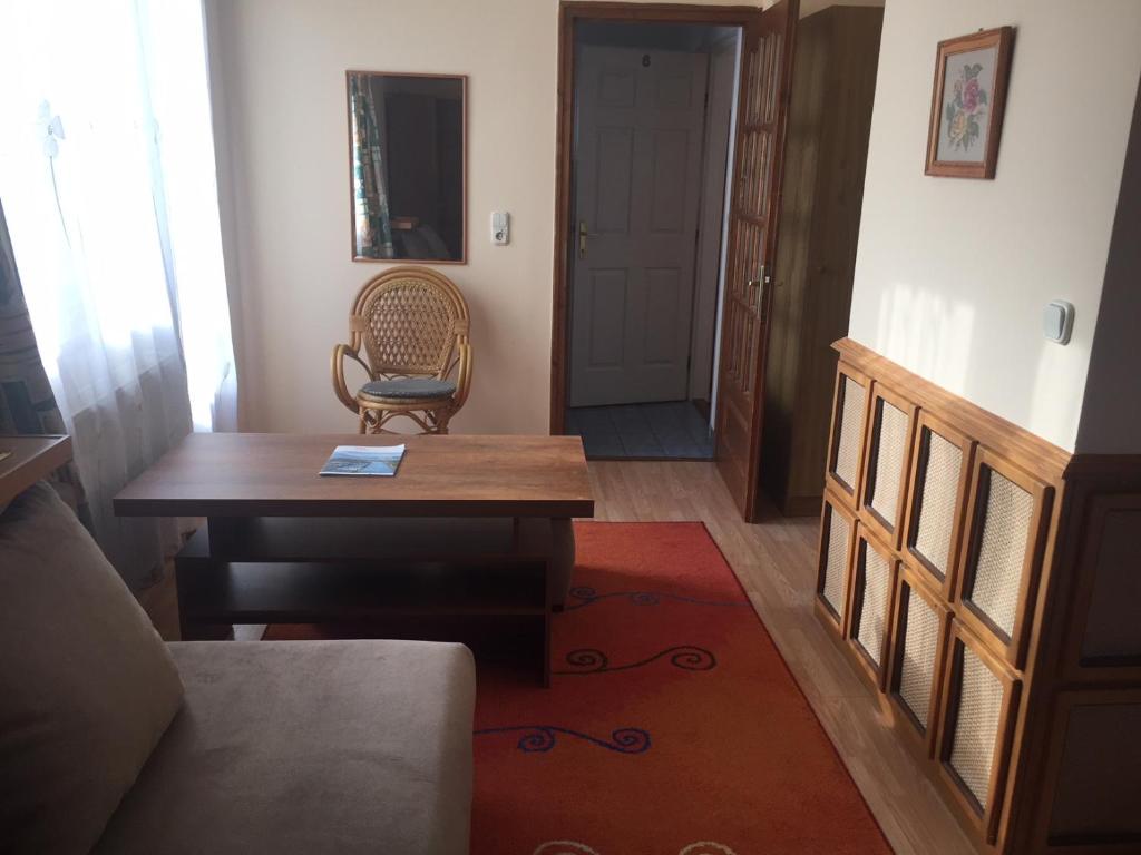 Posedenie v ubytovaní Apartments Yowan
