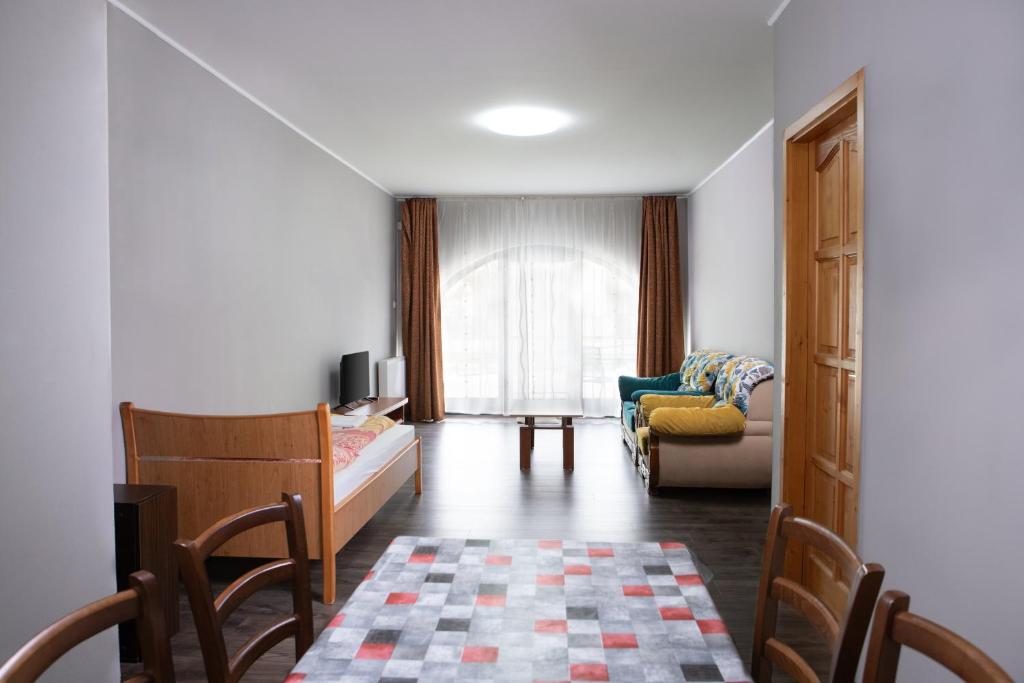 Apartman Centrum - Two-Bedroom Apartment