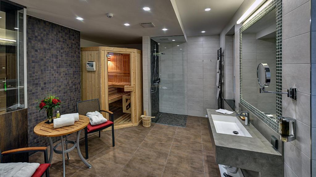 Koupelna v ubytování ARTHOTEL Kiebitzberg