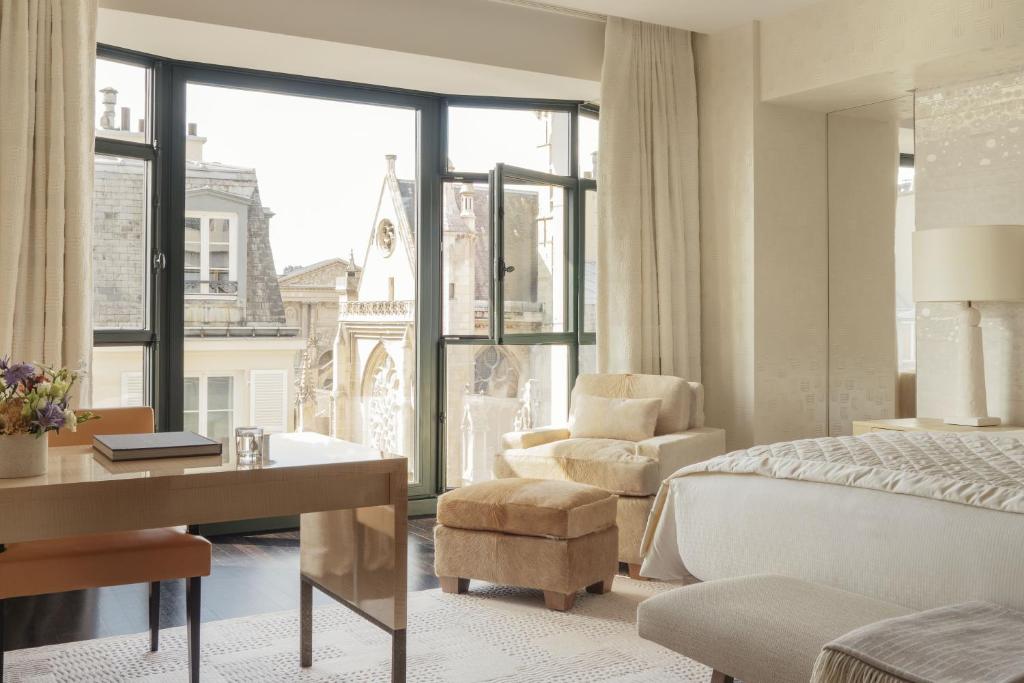 Luxury Hotel in Paris │ Cheval Blanc Paris Hotel