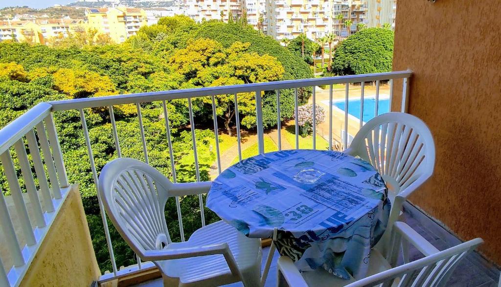 Balkón nebo terasa v ubytování Benalmadena Aguila apartment wonderful views