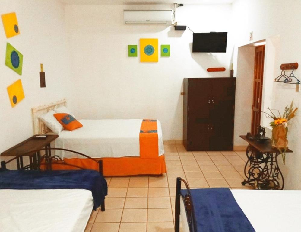 Hostal Las Puertas photo