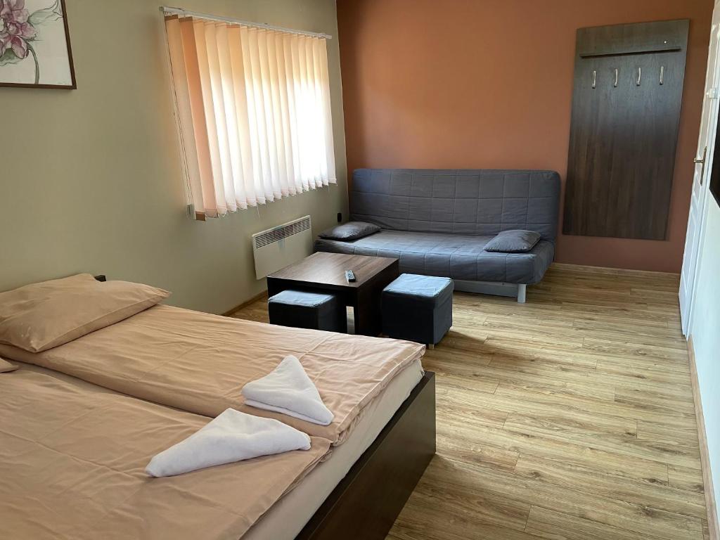 Ondraszek-Pokoje Gościnne - 1