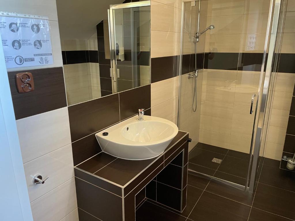 Ondraszek-Pokoje Gościnne - 7