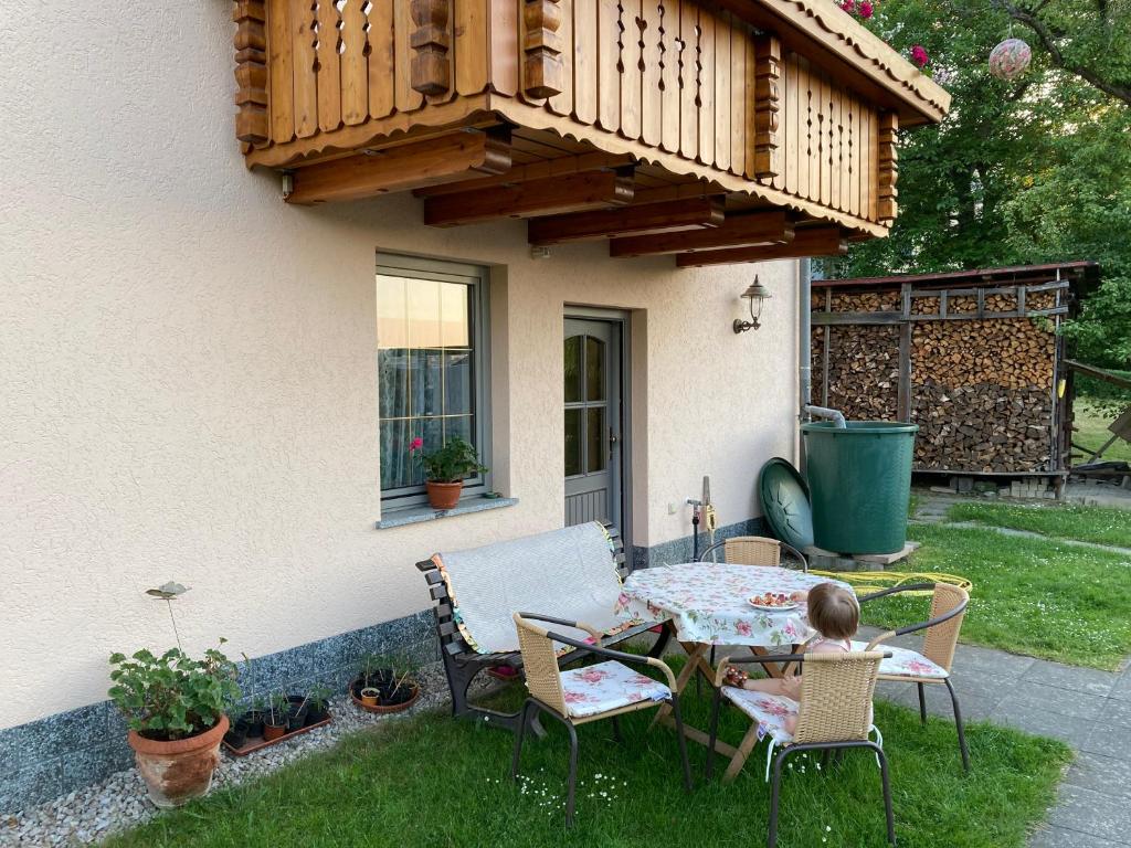 Aed väljaspool majutusasutust Ferienwohnung Prüfer