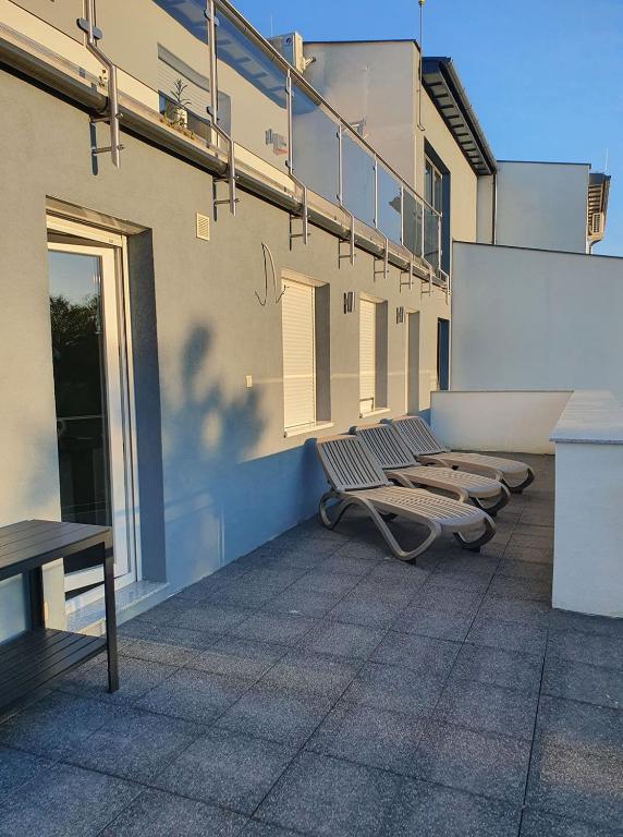 Balkón alebo terasa v ubytovaní Dévai-LUX Apartman Sárvár