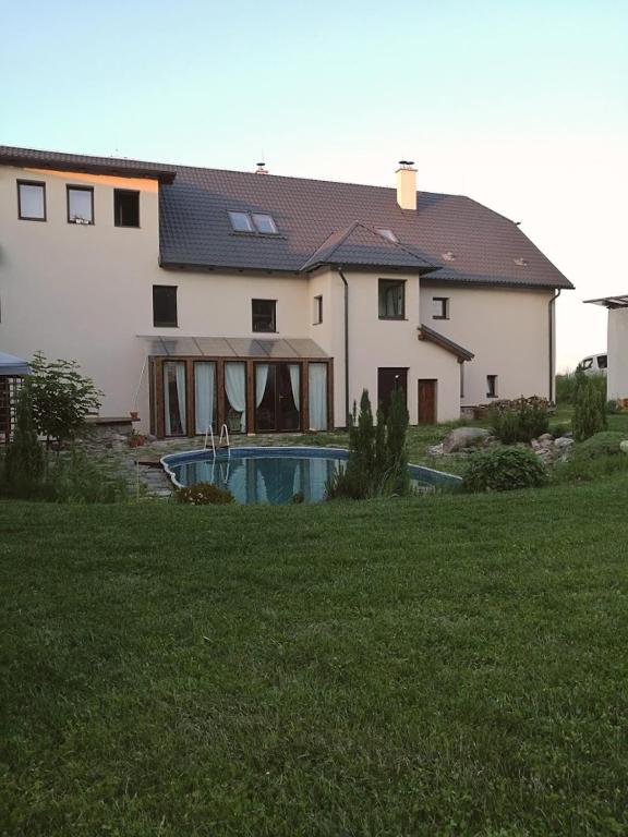 Zahrada ubytování Statek "Two brooms", Apartment