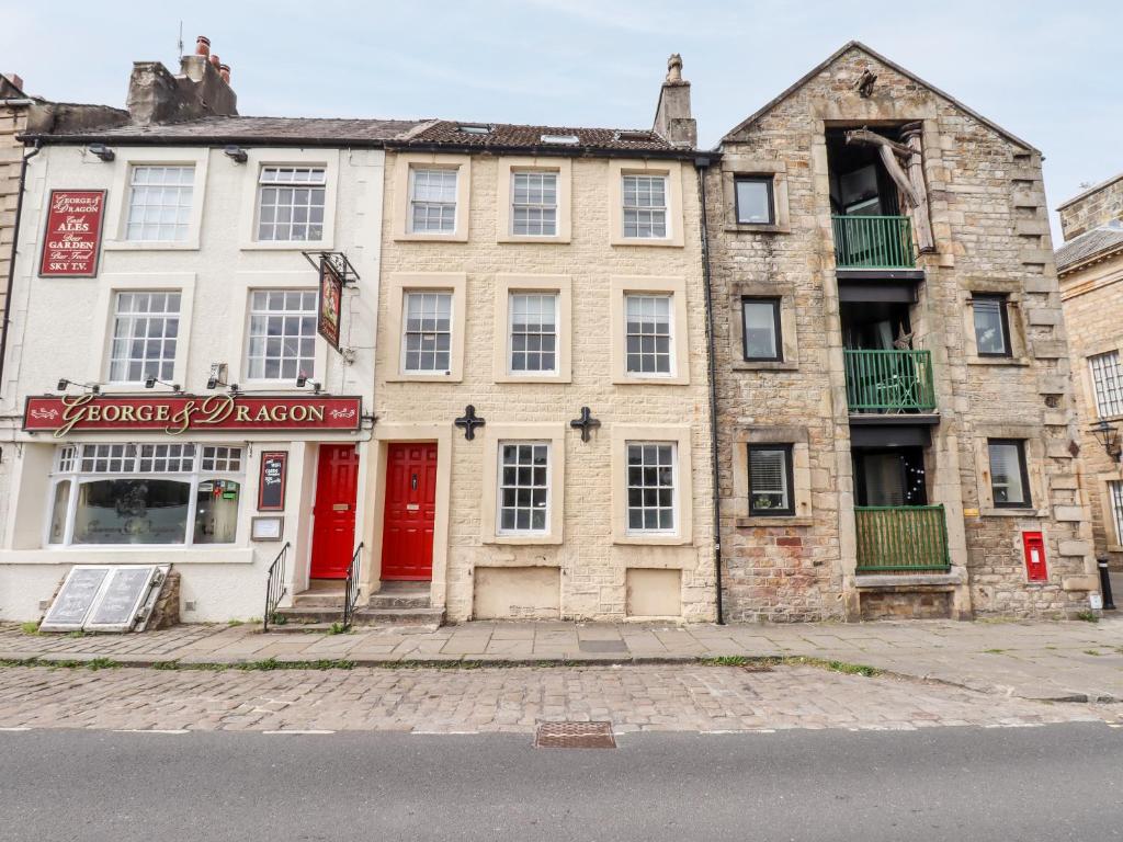 25 St Quay, Lancaster (updated prices 2024)