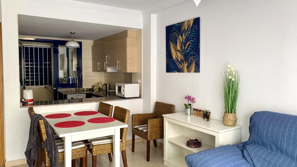 Apartamento en Benidorm La Cala, Alicante, Spain - Booking.com