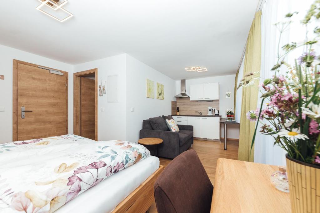 Naturoase Appartements Mirnock - One-Bedroom Apartment