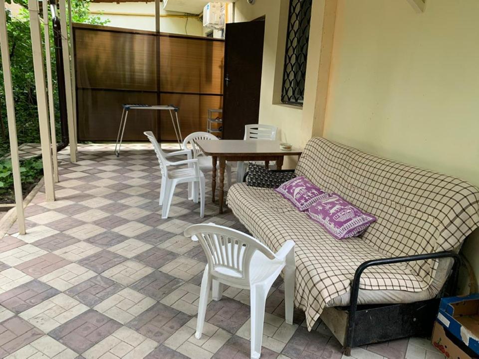 Posezení v ubytování Гостевой Дом у Моря, Guest House by the Sea