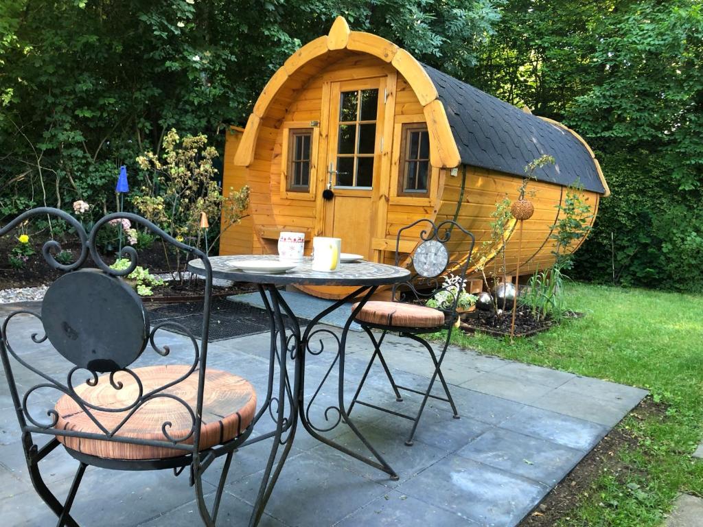 Holz-Wohnfass in München-Nymphenburg - One-Bedroom Apartment