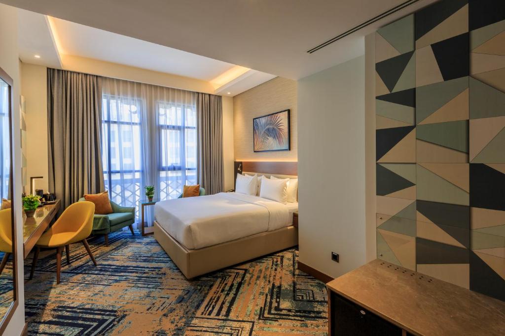 
Executive King Room with 20% Off Food & Beverage (excluding in-room dining)

