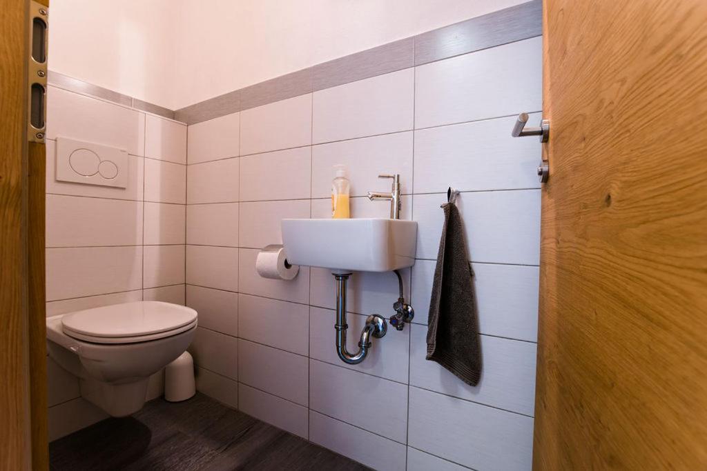 Koupelna v ubytování Alm Appartements ZellamSee