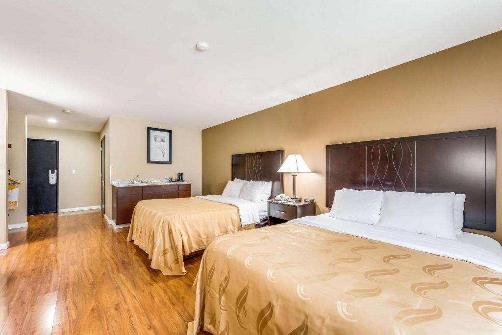 Postel nebo postele na pokoji v ubytování Quality Inn Cle Elum-Ellensburg