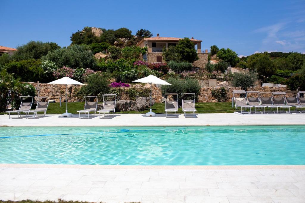 Piscina a La Corte Di Pulicinu o a prop