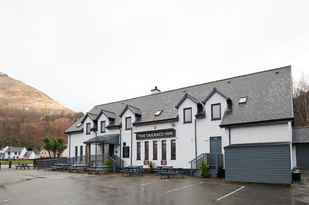 Nespecifikovaný výhled na hory nebo výhled na hory při pohledu z hotelu