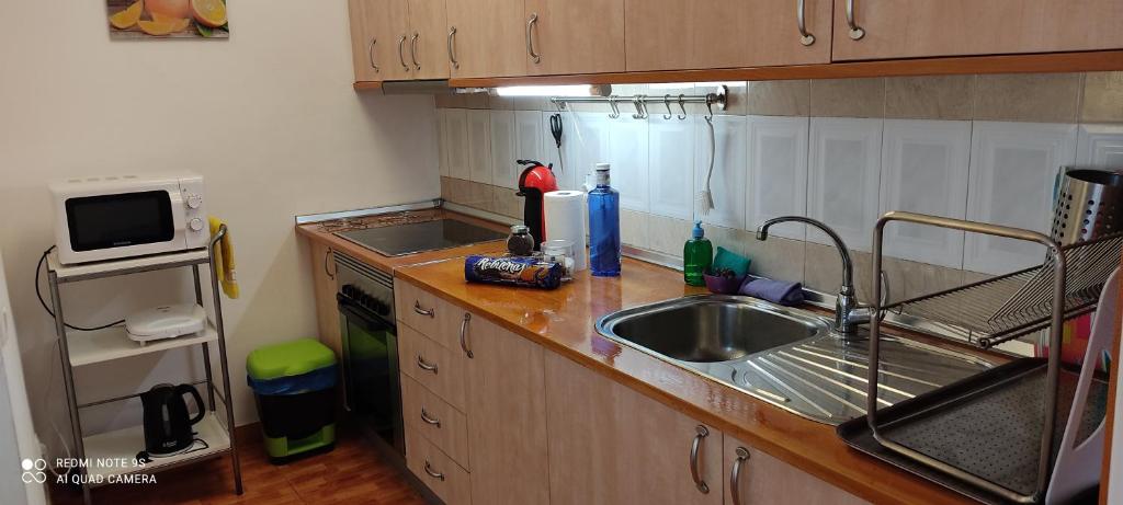 Kuchyň nebo kuchyňský kout v ubytování Apartamento "CASA LOS SABANDEÑOS"