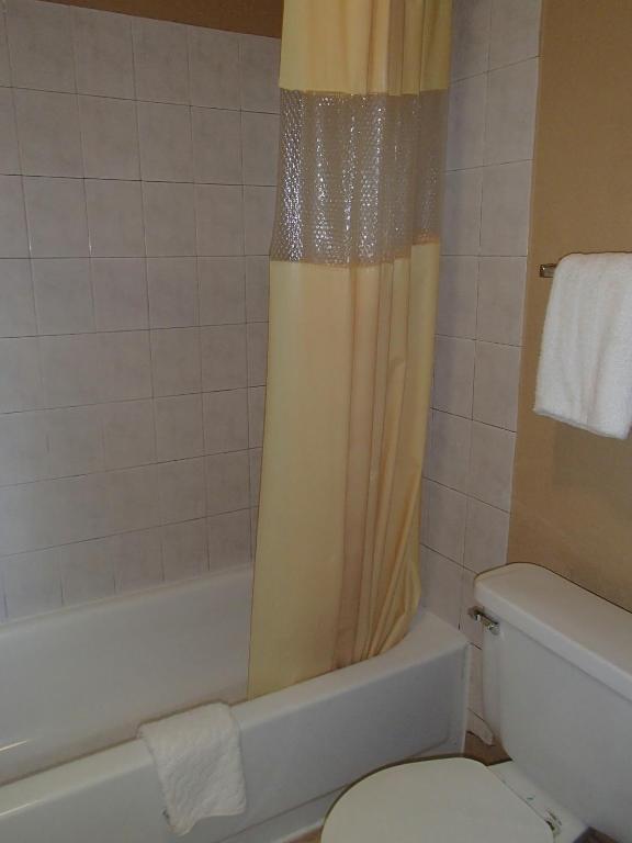 Days Inn by Wyndham Corpus Christi Beach - Quarto Com 2 Camas De Casal - Não Fumador